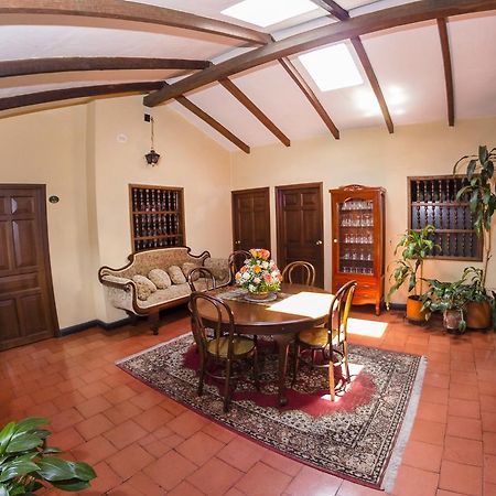 Hotel Los Balcones ポパヤン エクステリア 写真